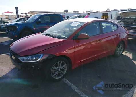 2017 Hyundai Elantra Value Edition z USA, uszkodzony, nr VIN 5NPD84LFXHH179213